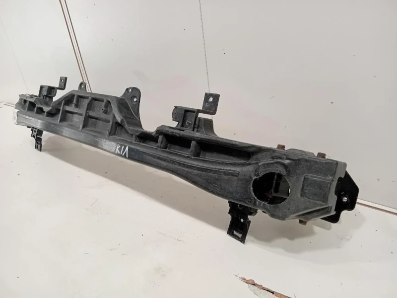 Traversa Paraurti POST 86631-H8410 Kia Stonic 2017