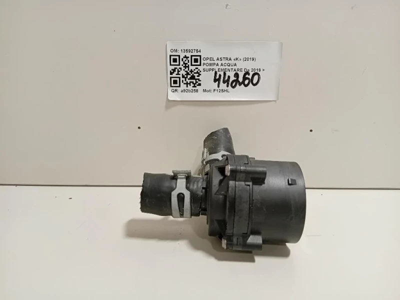 Pompa Acqua Supplementare 13592754 Opel Astra K 2019