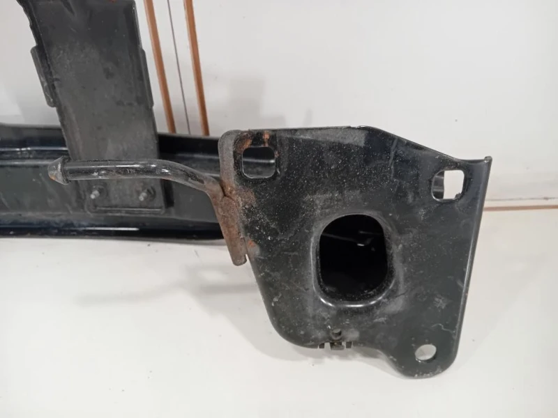 Traversa Paraurti POST FK72-17906-AD Land Rover Discovery V 2016