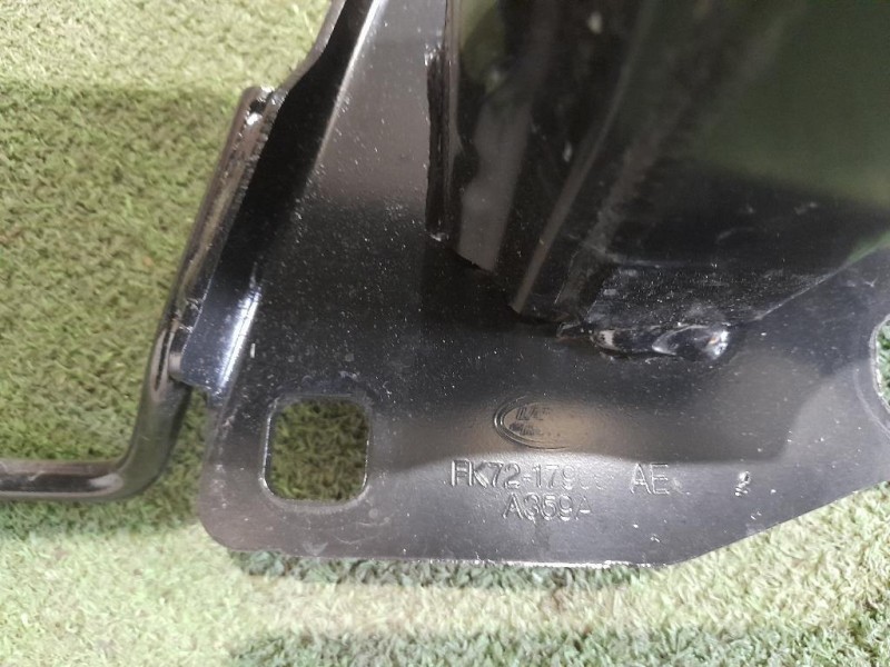 Traversa Paraurti POST FK7217906AE Land Rover Discovery V Sport 2015