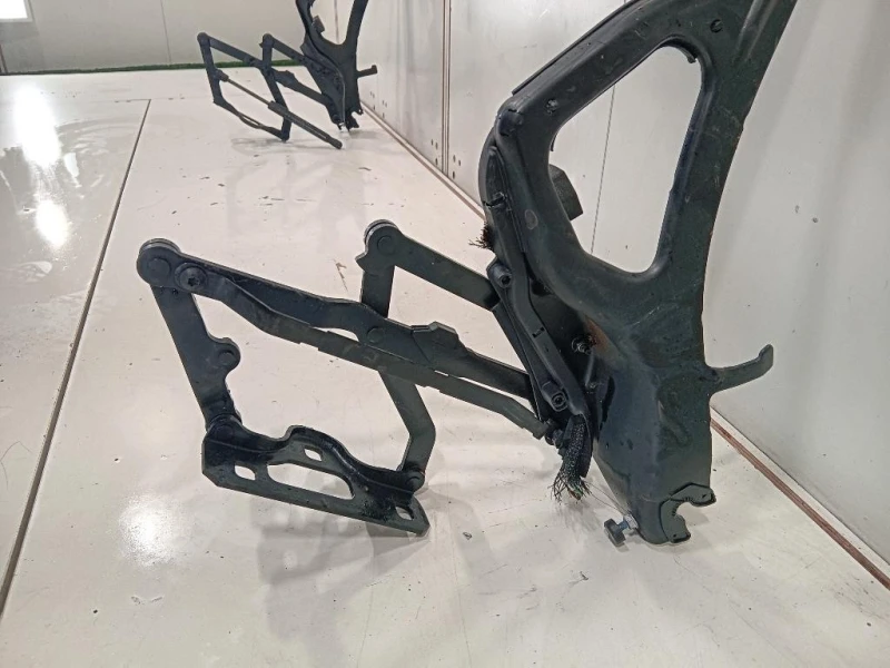 Barra Rinforzo Tetto POST BARRA RINFORZO TETTO POST Mercedes Classe SLK R171 2008