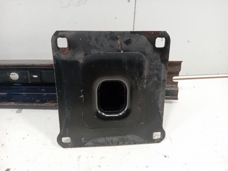 Traversa Paraurti POST DQE500040 Land Rover Freelander II 2007