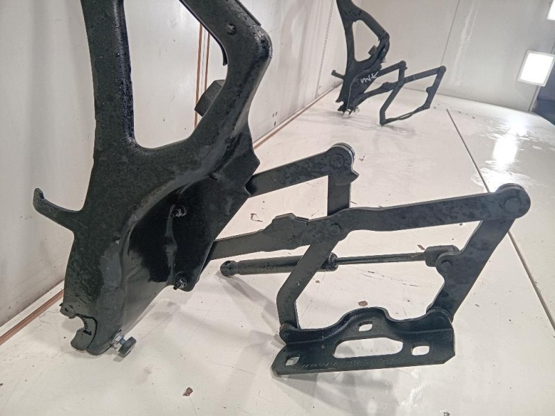 Barra Rinforzo Tetto POST BARRA RINFORZO TETTO POST Mercedes Classe SLK R171 2008