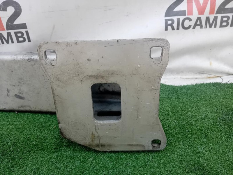 Traversa Paraurti POST LR066891 Land Rover Range Rover Evoque I 2011