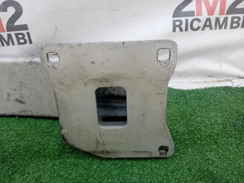 Traversa Paraurti POST LR066891 Land Rover Range Rover Evoque I 2011