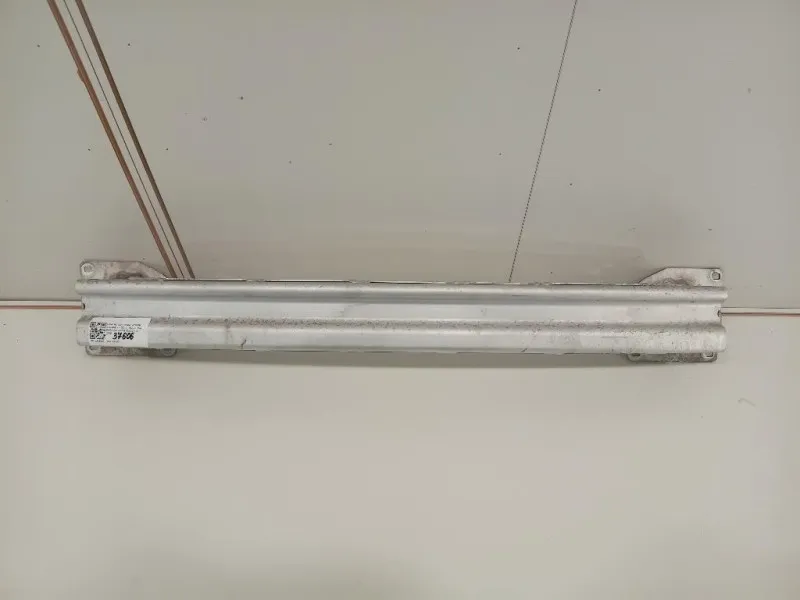 Traversa Paraurti POST LR066891 Land Rover Range Rover Evoque I 2011