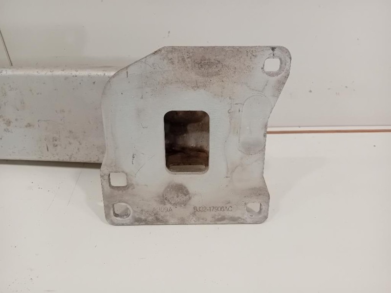 Traversa Paraurti POST EJ32-17906-AC Land Rover Range Rover Evoque I 2011