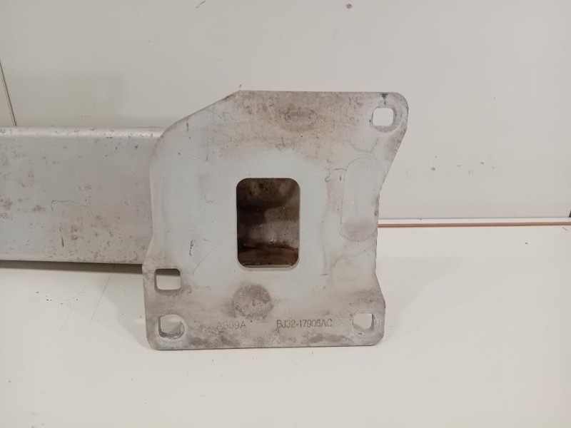 Traversa Paraurti POST EJ32-17906-AC Land Rover Range Rover Evoque I 2011