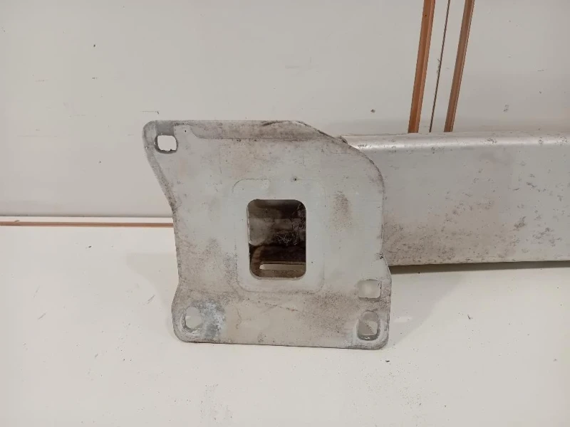 Traversa Paraurti POST EJ32-17906-AC Land Rover Range Rover Evoque I 2011