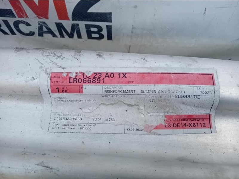 Traversa Paraurti POST LR066891 Land Rover Range Rover Evoque I 2015