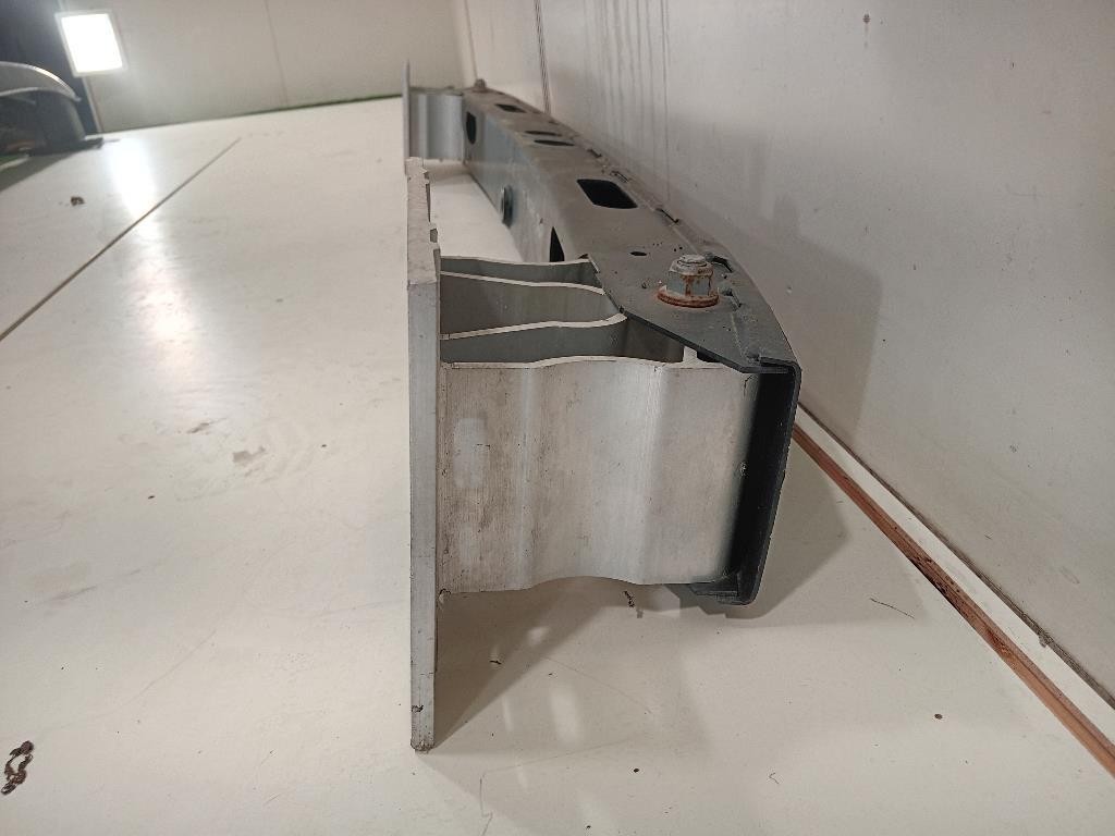 Traversa Paraurti POST LR116875 Land Rover Range Rover Sport III 2014