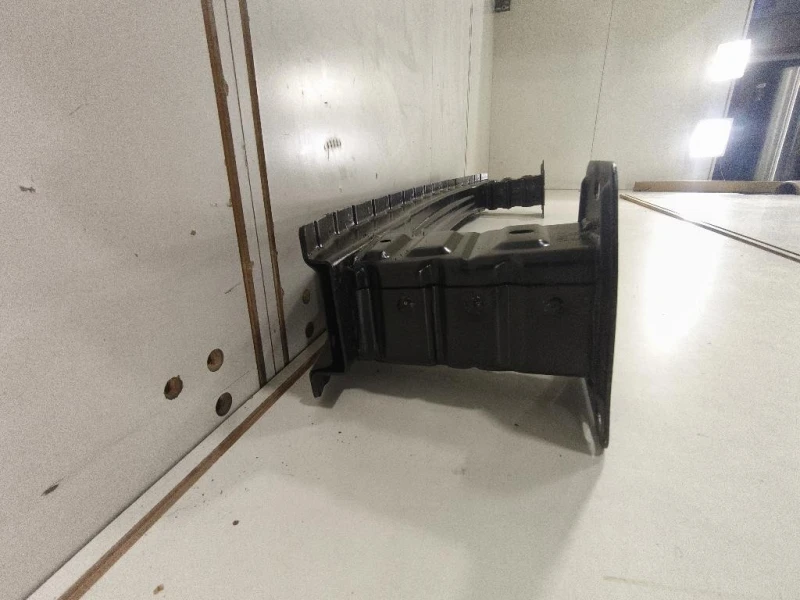 Traversa Paraurti POST A1776105300 Mercedes Classe A W177 2018