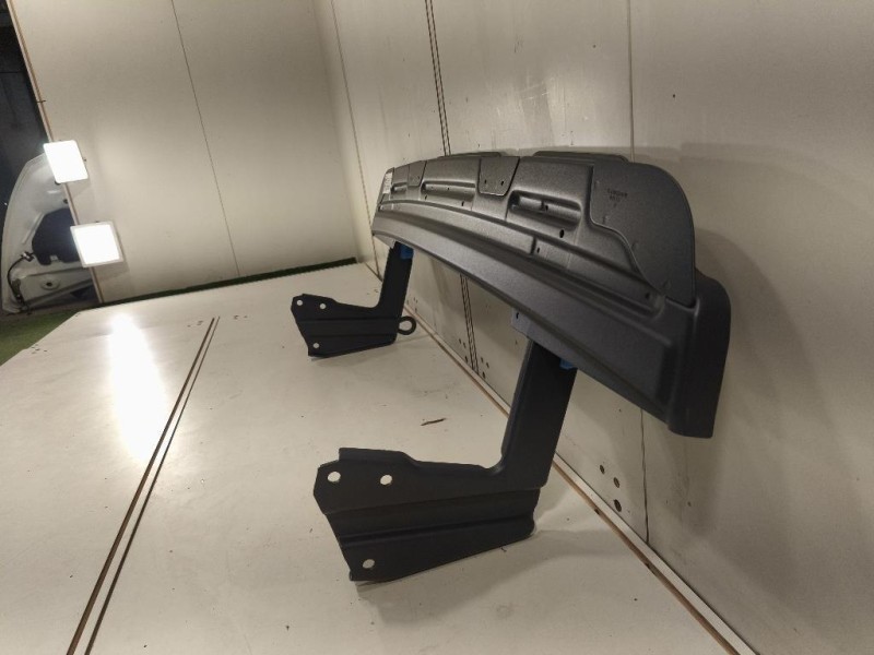 Traversa Paraurti POST A9065200331 Mercedes Sprinter III 2007