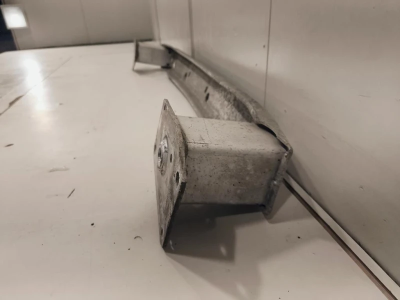 Traversa Paraurti POST 39193221 Opel Astra K 2016