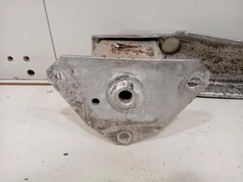 Traversa Paraurti POST 39193221 Opel Astra K 2016