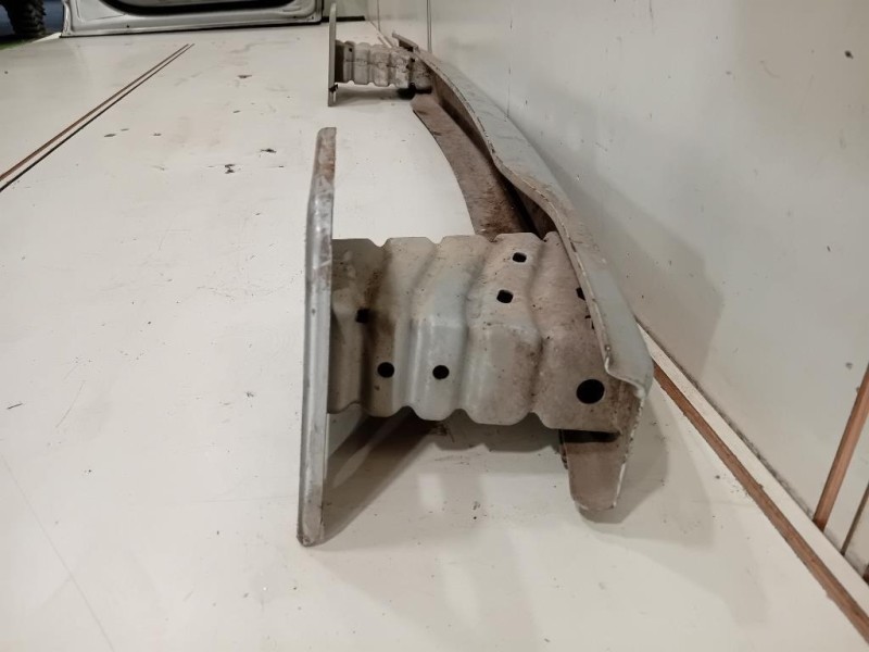 Traversa Paraurti POST 95509856 Opel Combo D TOUR 2012