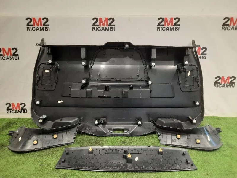 Pannello Rivestimento Portello Completo POST KIT RIVESTIMENTO PORTELLO POST Citroen C4 Grand Picasso II 2016