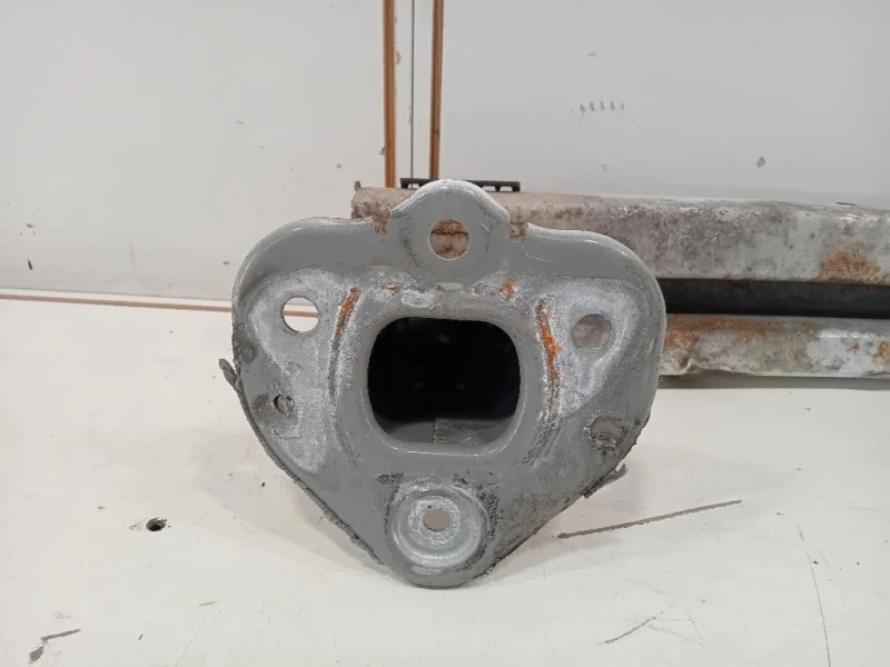 Traversa Paraurti POST 95320354 Opel Mokka 2013