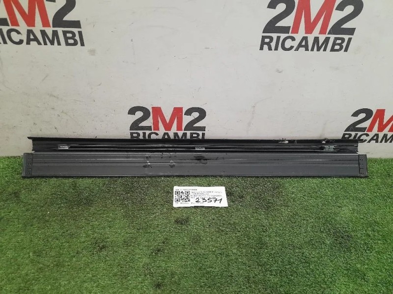 Pannello Rivestimento Sottoporta ANT SX A12468007359051 Mercedes Classe E W124 1985