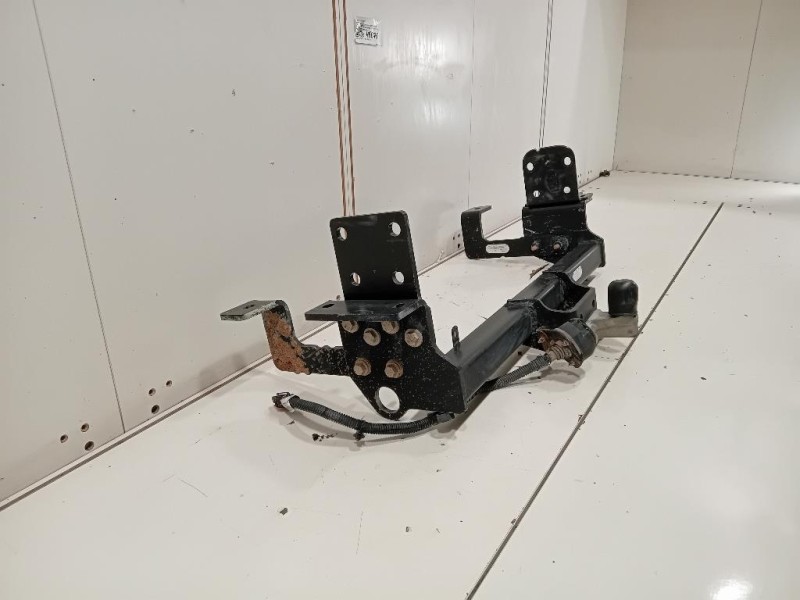 Traversa Paraurti POST 511601643R Opel Movano B 2010