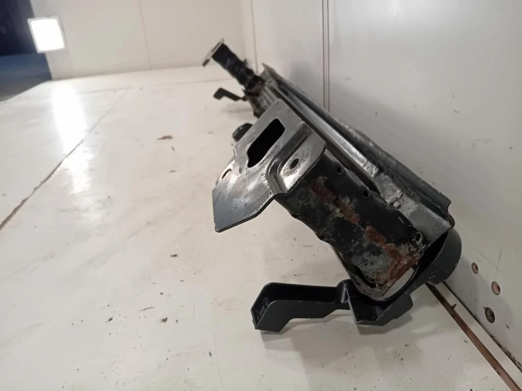 Traversa Paraurti POST 756102773R Renault Captur I 2017