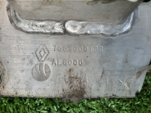 Traversa Paraurti POST 756100013R Renault Mégane III 2012