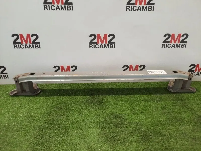 Traversa Paraurti POST 520230D010 Toyota Yaris France II 2006