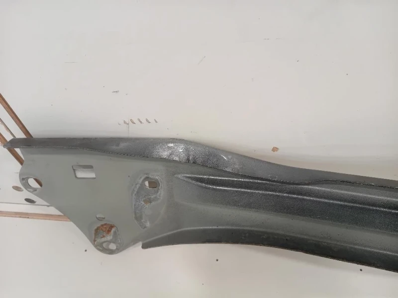 Traversa Paraurti POST TRAVERSA PARAURTI POST Toyota Yaris IV 2014