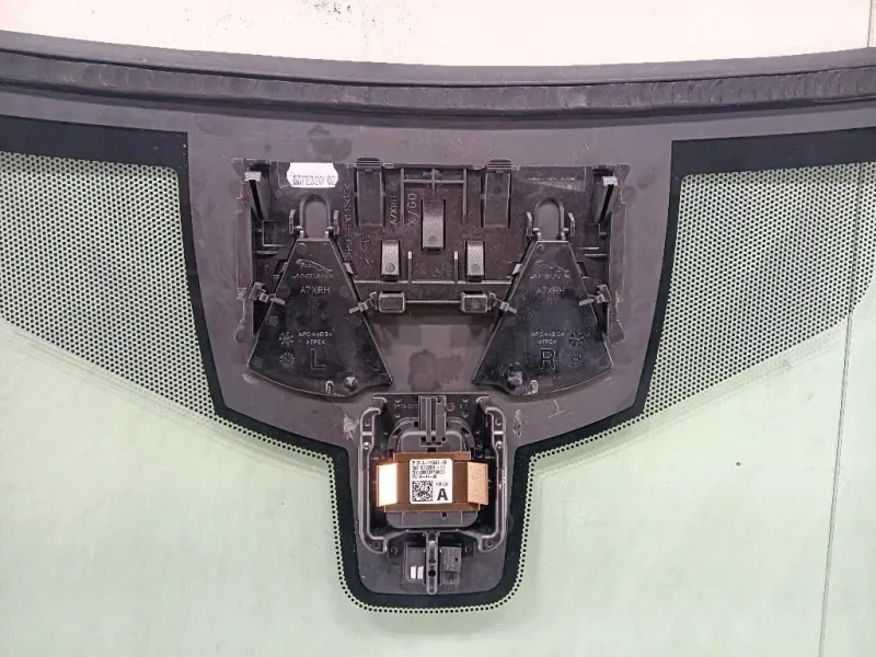 Parabrezza T4N28465 Jaguar XE 2015