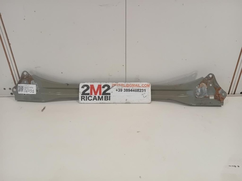 Traversa Paraurti POST TRAVERSA PARAURTI POST Toyota Yaris IV 2014