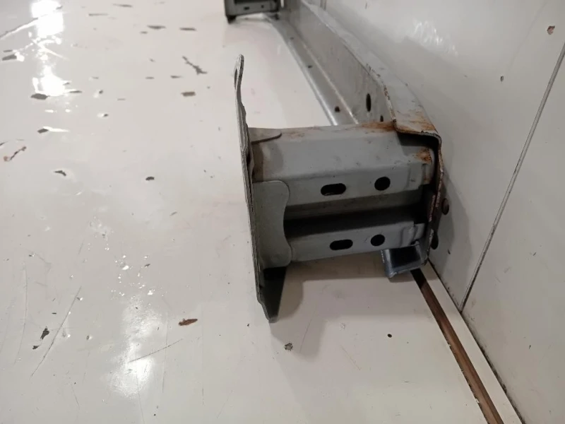 Traversa Paraurti POST 520230D080 Toyota Yaris IV 2014