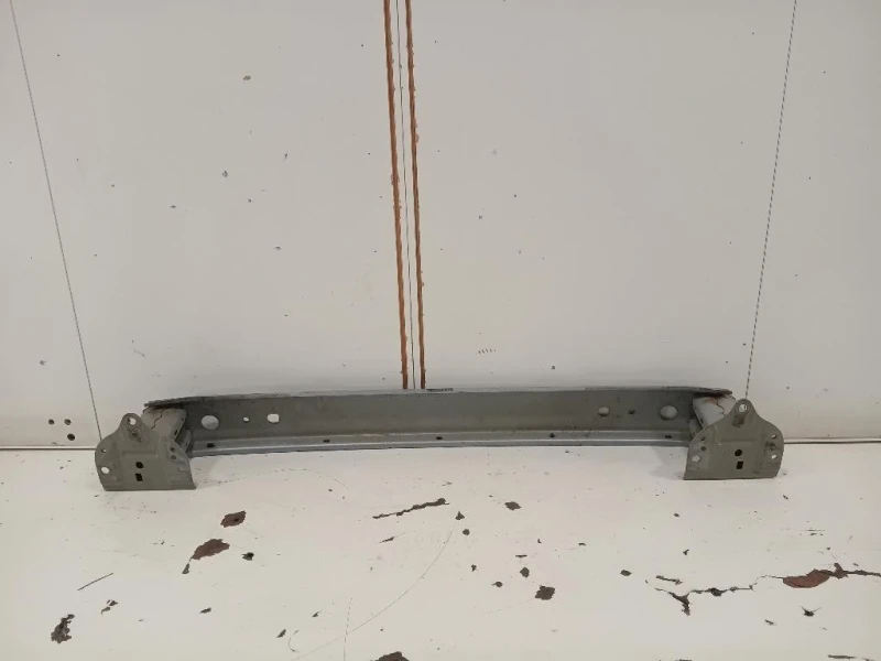 Traversa Paraurti POST 520230D080 Toyota Yaris IV 2014