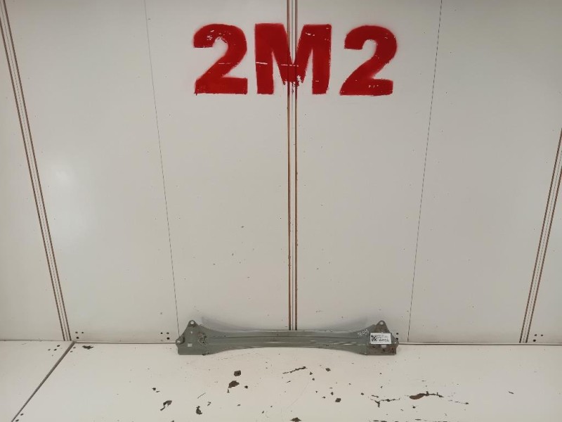 Traversa Paraurti POST TRAVERSA PARAURTI POST Toyota Yaris IV 2014