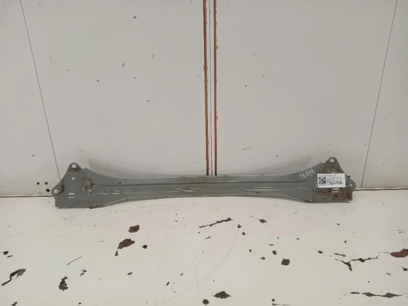 Traversa Paraurti POST TRAVERSA PARAURTI POST Toyota Yaris IV 2014