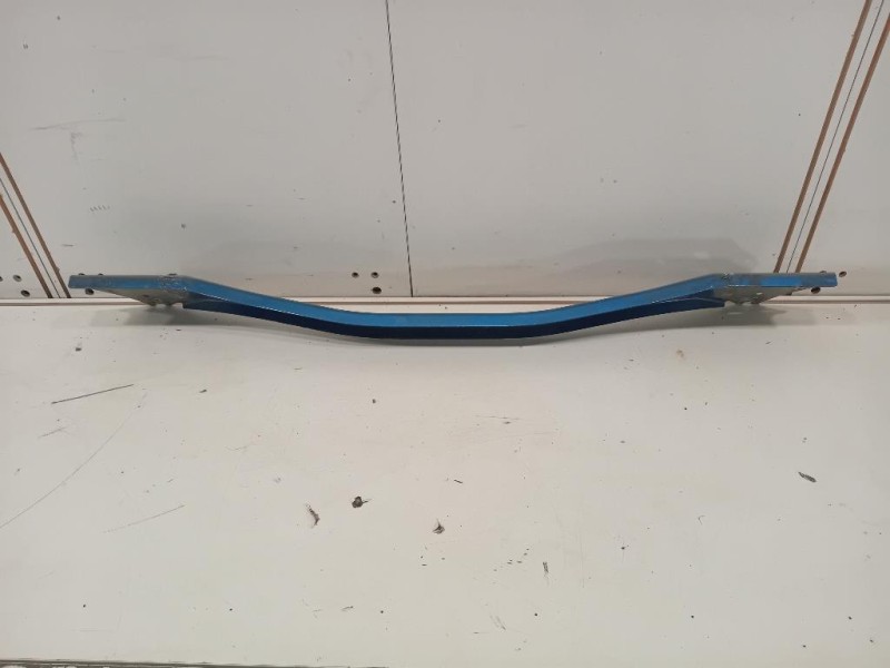 Traversa Paraurti POST TRAVERSA PARAURTI POST Toyota Yaris IV 2014