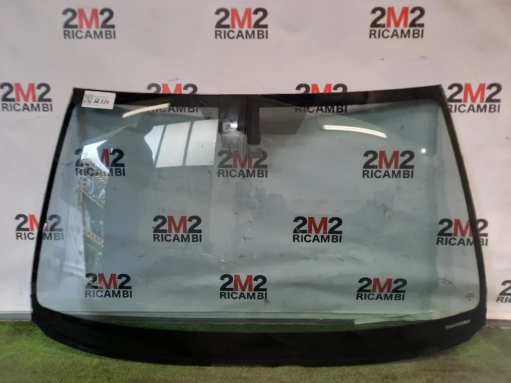 Parabrezza  Lexus Serie IS III 2013