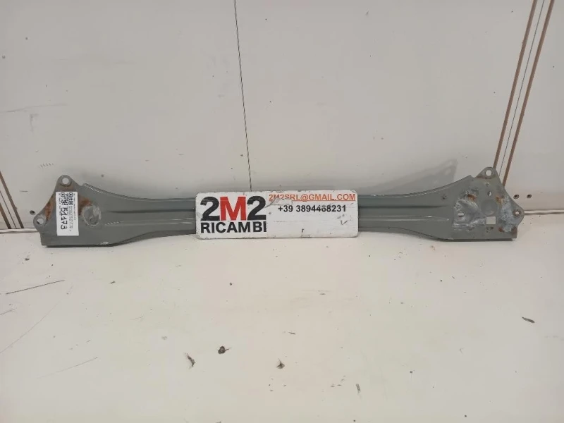 Traversa Paraurti POST TRAVERSA PARAURTI POST Toyota Yaris IV 2014