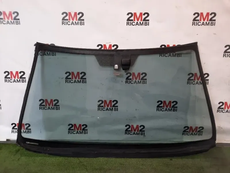 Parabrezza Lexus Serie IS III 2013