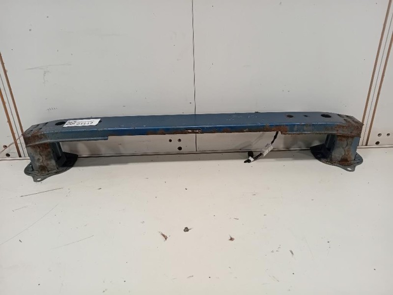 Traversa Paraurti POST 520230D080 Toyota Yaris IV 2014