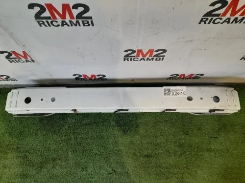 Traversa Paraurti POST 520230D080 Toyota Yaris IV 2014