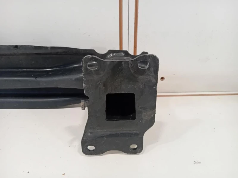 Traversa Paraurti POST 2G0807305 Volkswagen POLO VII 2017