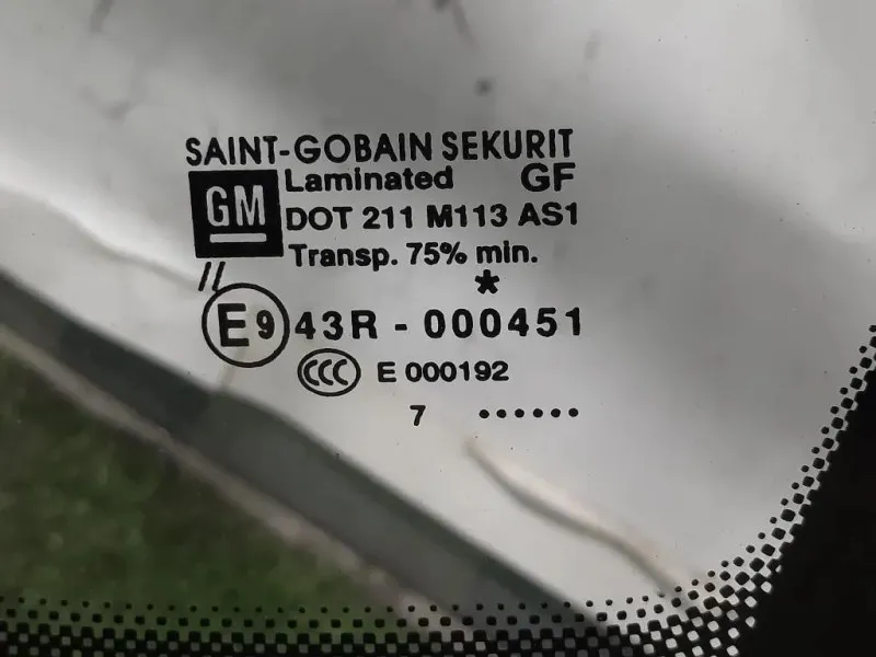 Parabrezza Opel Corsa D 2010