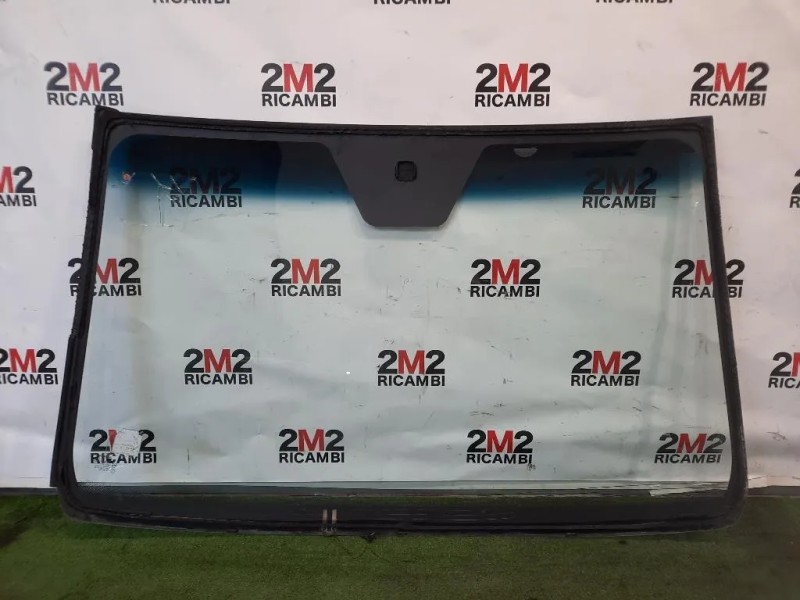 Parabrezza 7911035000 Ssangyong Tivoli 2015
