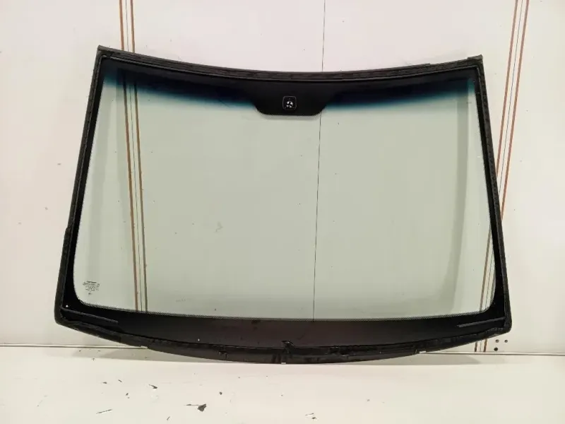 Parabrezza 7911035000 Ssangyong Tivoli 2015