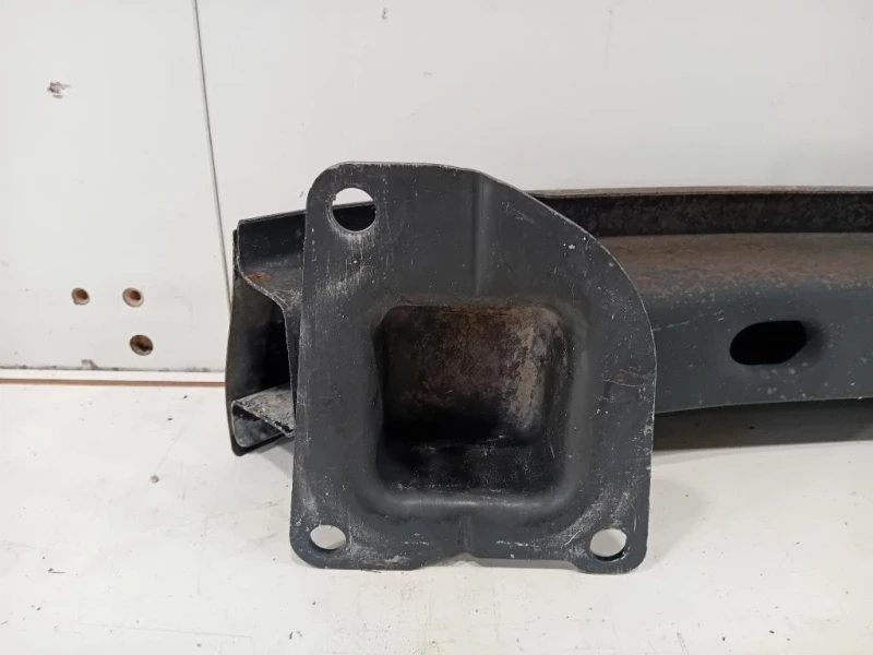 Traversa Paraurti POST 31278835 Volvo V60 I 2013