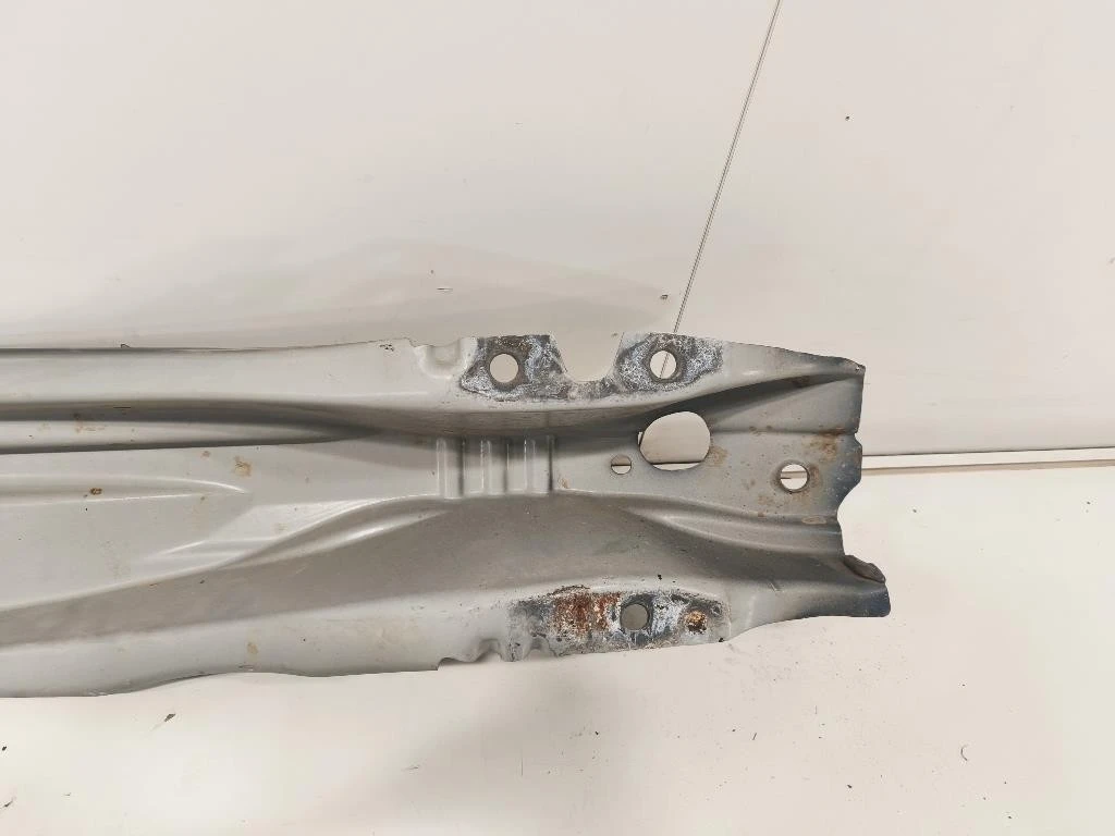 Traversa Paraurti POST 31395572 Volvo XC60 I 2009