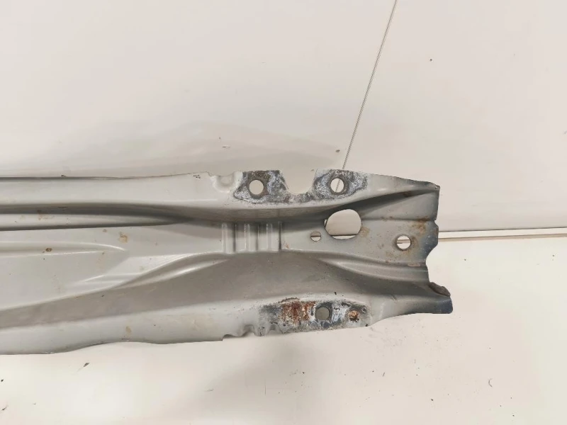 Traversa Paraurti POST 31395572 Volvo XC60 I 2009