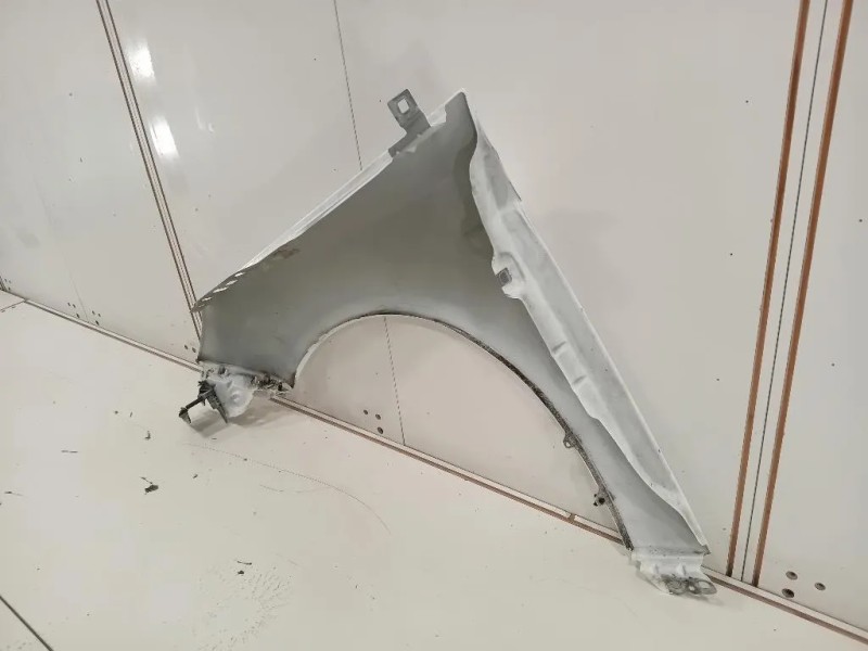 Parafango ANT DX 2171302 Ford Focus IV SW 2011