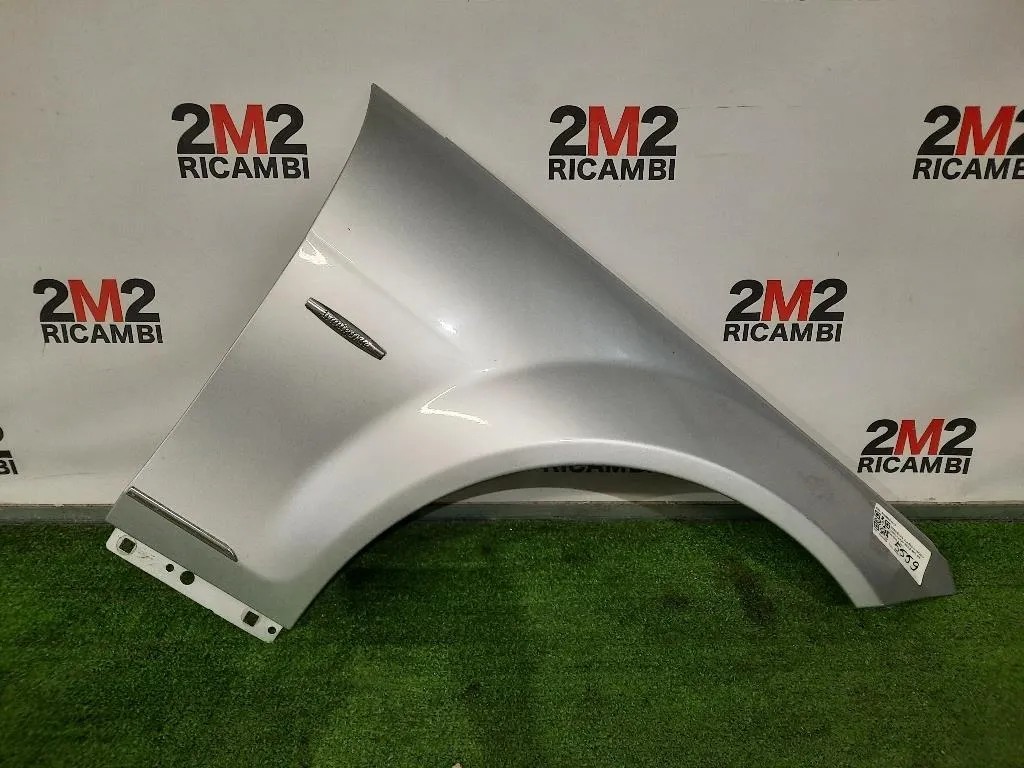 Parafango ANT DX A2048801418 DX Mercedes Classe C W204 2007