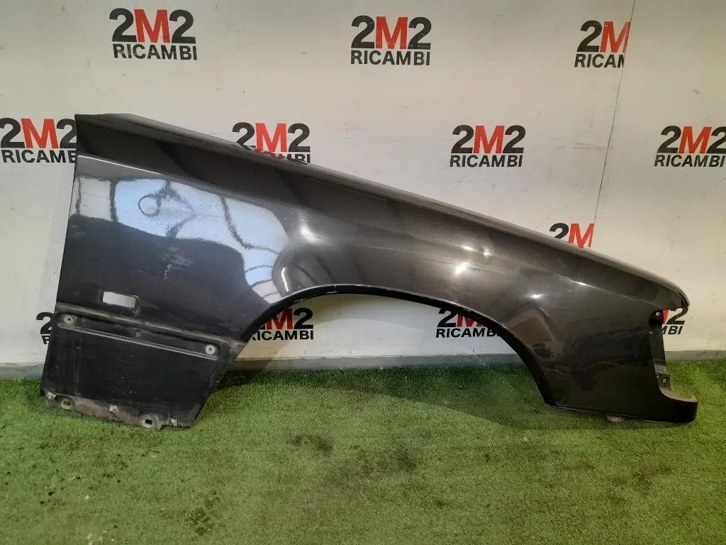 Parafango ANT DX A1248805018 Mercedes Classe E W124 1985